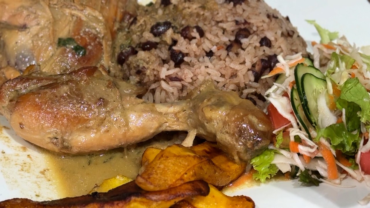 mqn-el-rice-and-beans-de-tibas-que-sabe-igual-al-del-caribe-y-tiene-un-secreto-que-viene-de-familia-110526