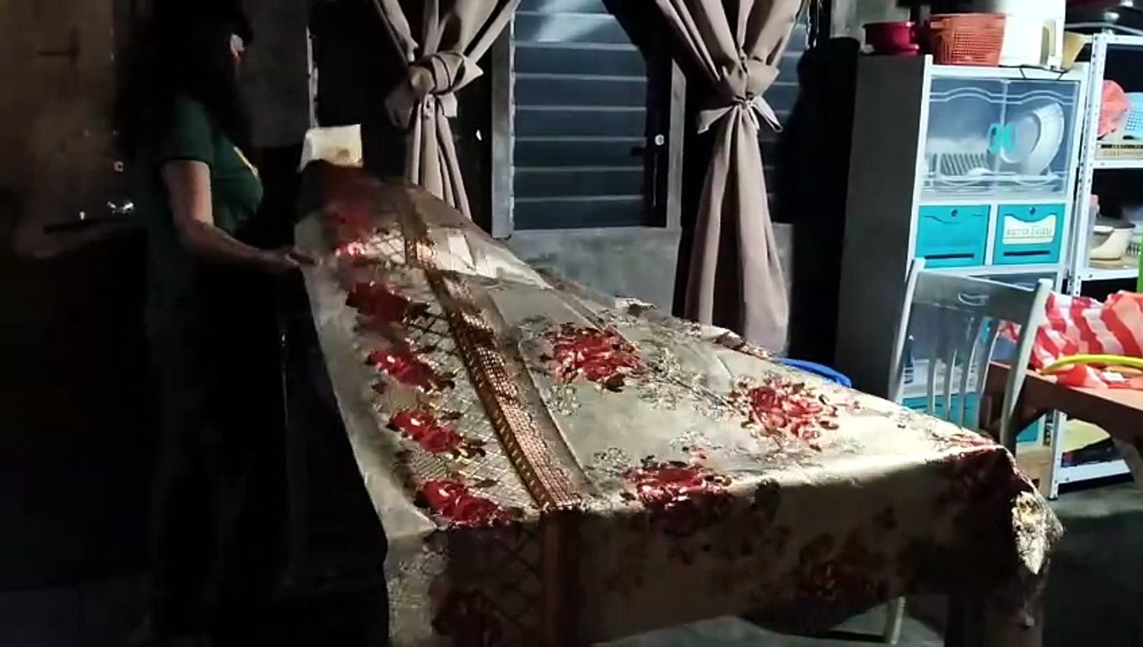 Tiya Janet Replaces the Old Table Mat with a New Gold Floral Design