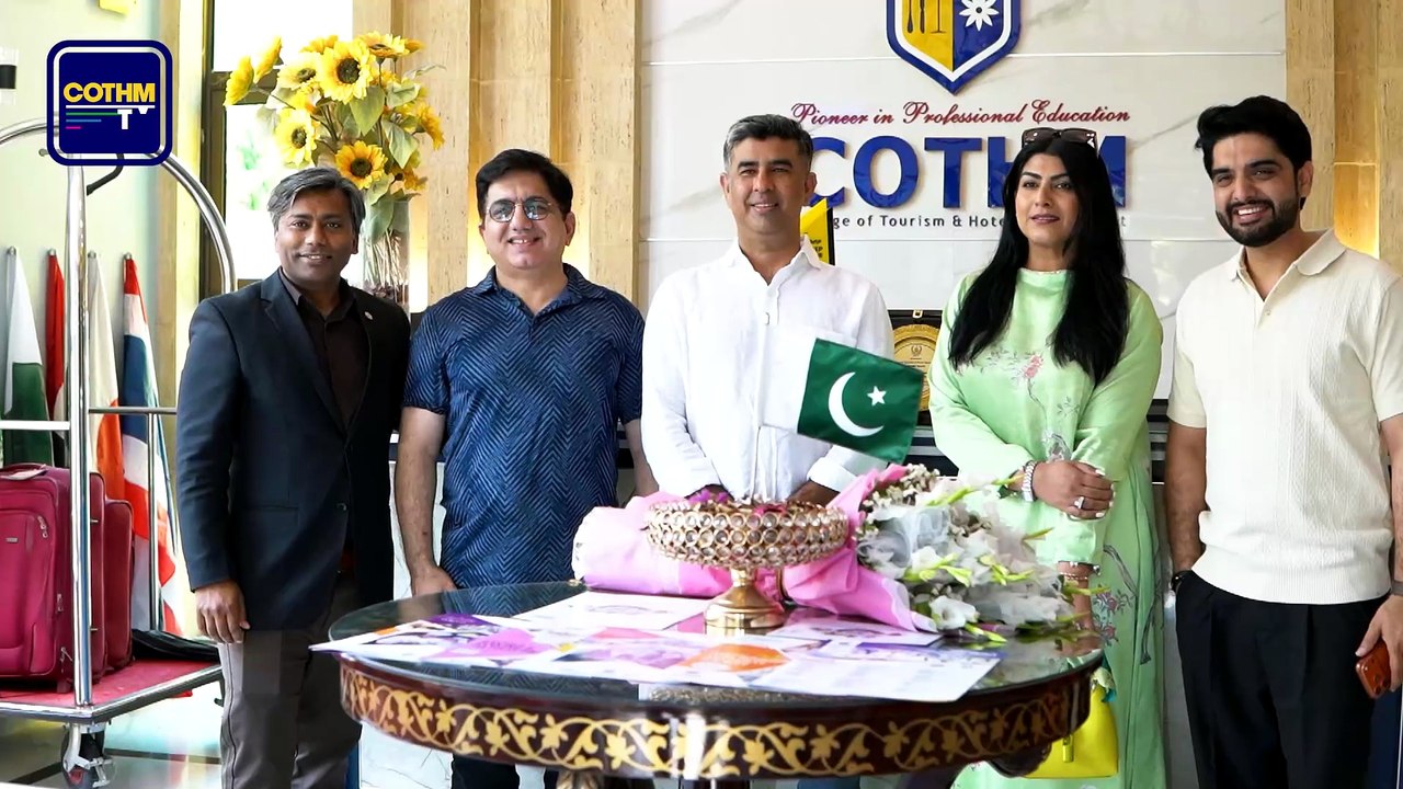 Renowned Stylist & Fashion Designer Amna Inam Visits COTHM!