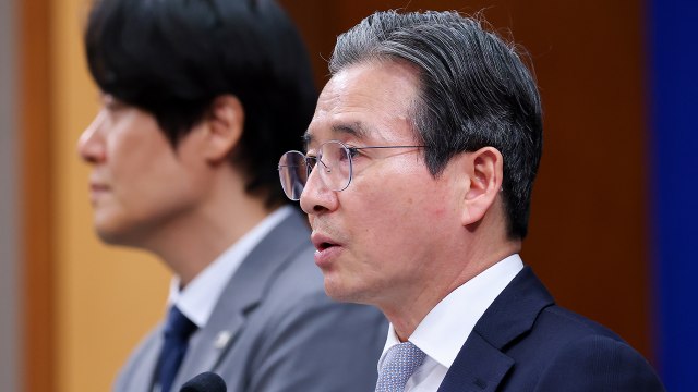 '국민 배당금' 제안 파장...이 대통령 음해성 가짜 뉴스 [앵커리포트] / YTN