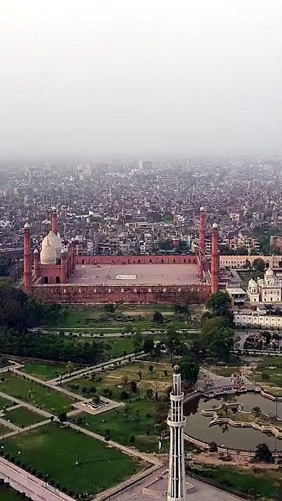Beautiful Aerial View of Lahore: Minar-e-Pakistan, Badshahi Mosque & Mazar-e-Iqbal | Knowledge TV Official