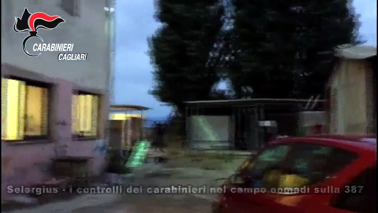Selargius, il maxi blitz dei carabinieri nel campo nomadi sulla 387