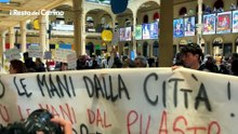 Muba, gli attivisti del Pilastro contestano Lepore durante la presentazione. Il video
