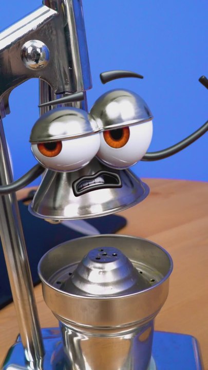 This juicer is actually terrifying 😂🍊 #animation #funny