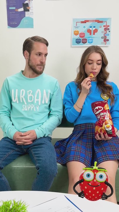 He really wanted those chips! 🍟🤣 #snackthief #funny