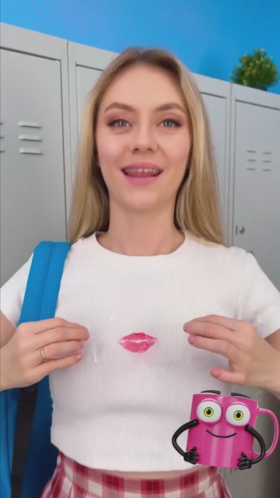 How to sneak makeup into class like a pro! 💄🤫 #schoolhacks