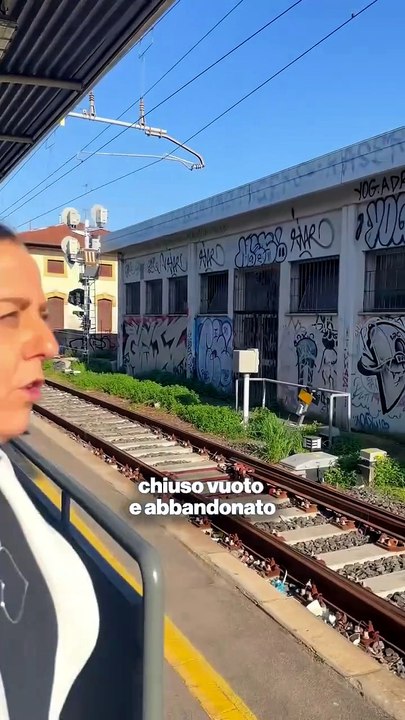 La sindaca di Firenze contro il degrado delle stazioni di Rifredi e Statuto