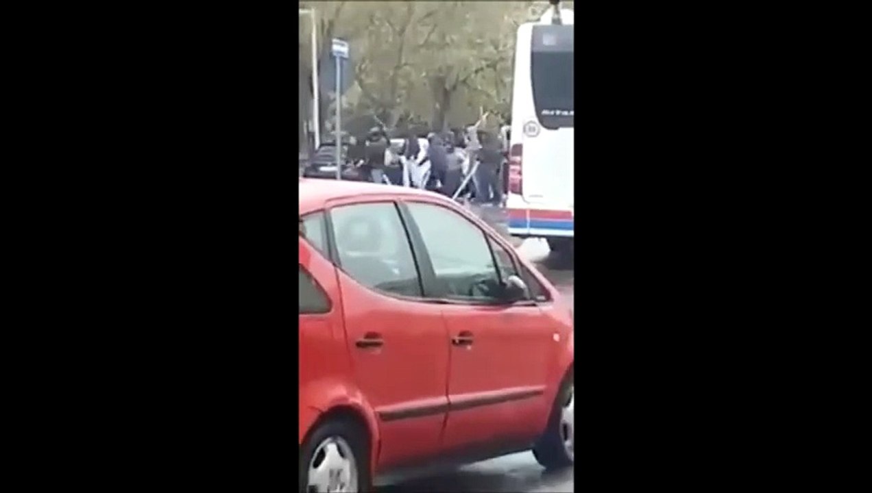 Sassari, le immagini degli scontri tra ultrà del Cagliari