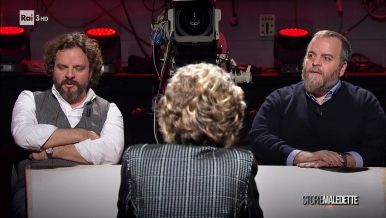 Erba: Nel cuore ferito della strage di Erba | Storie Maledette 2018 [HQ]