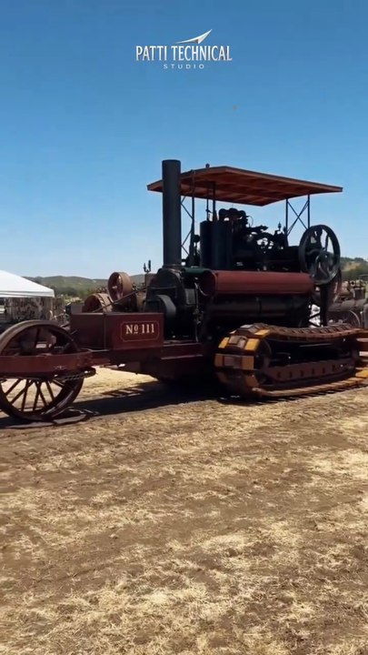 Vintage Steam Tractor in Action 🚜🔥 | Old Engineering Power