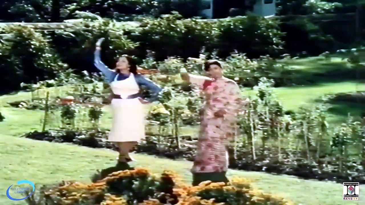 JANEMAN_HAMARA_SALAAM_LETE_JAYE_-_NADEEM,_SHIVA,_ROZINA,_MEENU_-_FILM_HUM_SE_HAI_ZAMANA(720p)