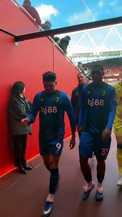 Il Bournemouth batte l'Arsenal: l'esultanza delle Cherries nel silenzio dell'Emirates