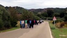 Protesta migranti blocca la strada