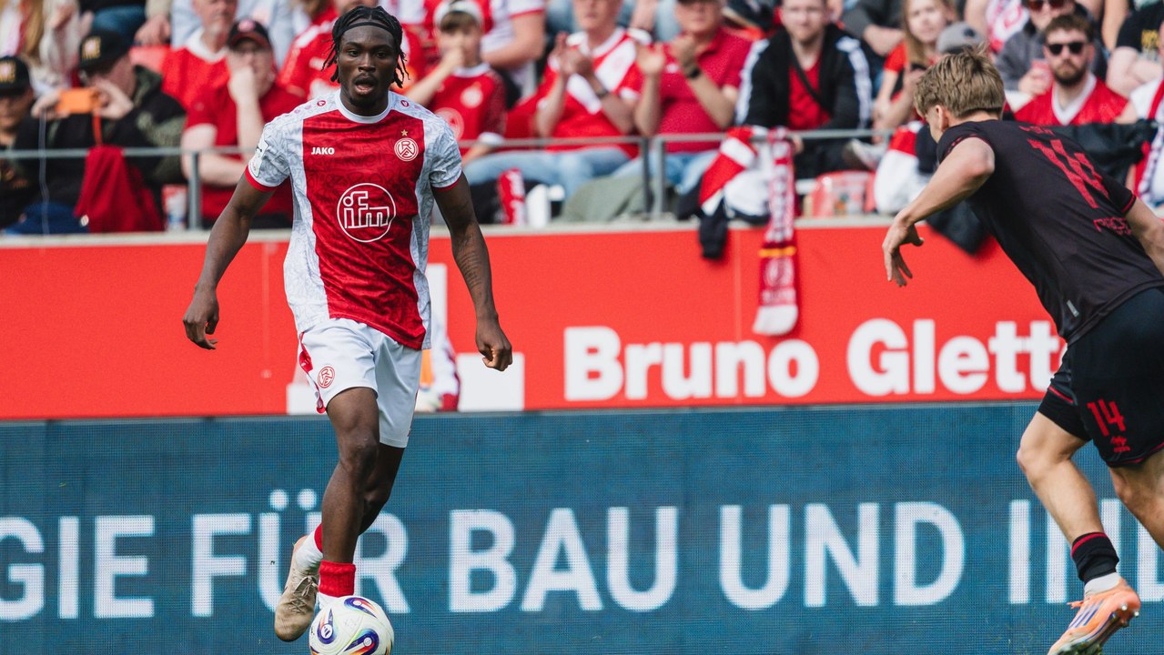 RWE unaufhaltsam: Abiama saugt den Ball runter und trifft stark