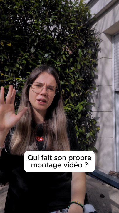 Les créateurs de contenu font-ils leurs vidéos eux-mêmes…ou est-ce qu’ils travaillent avec des monteurs ?Je suis curieux de savoir comment vous fonctionnez.