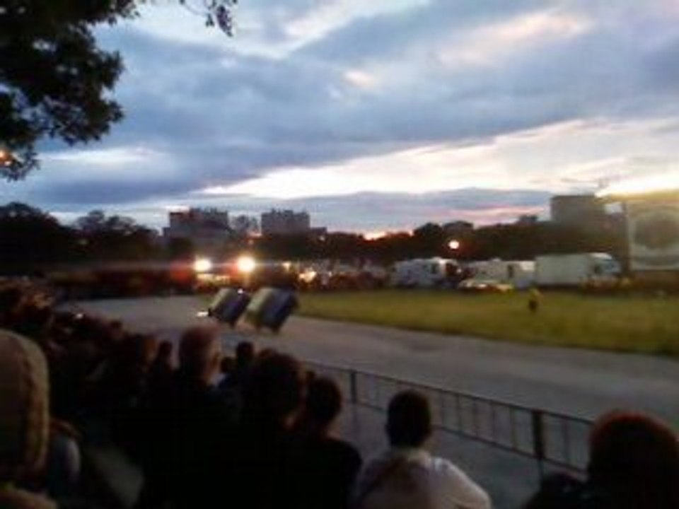 cascade voiture au meeting de aubagne