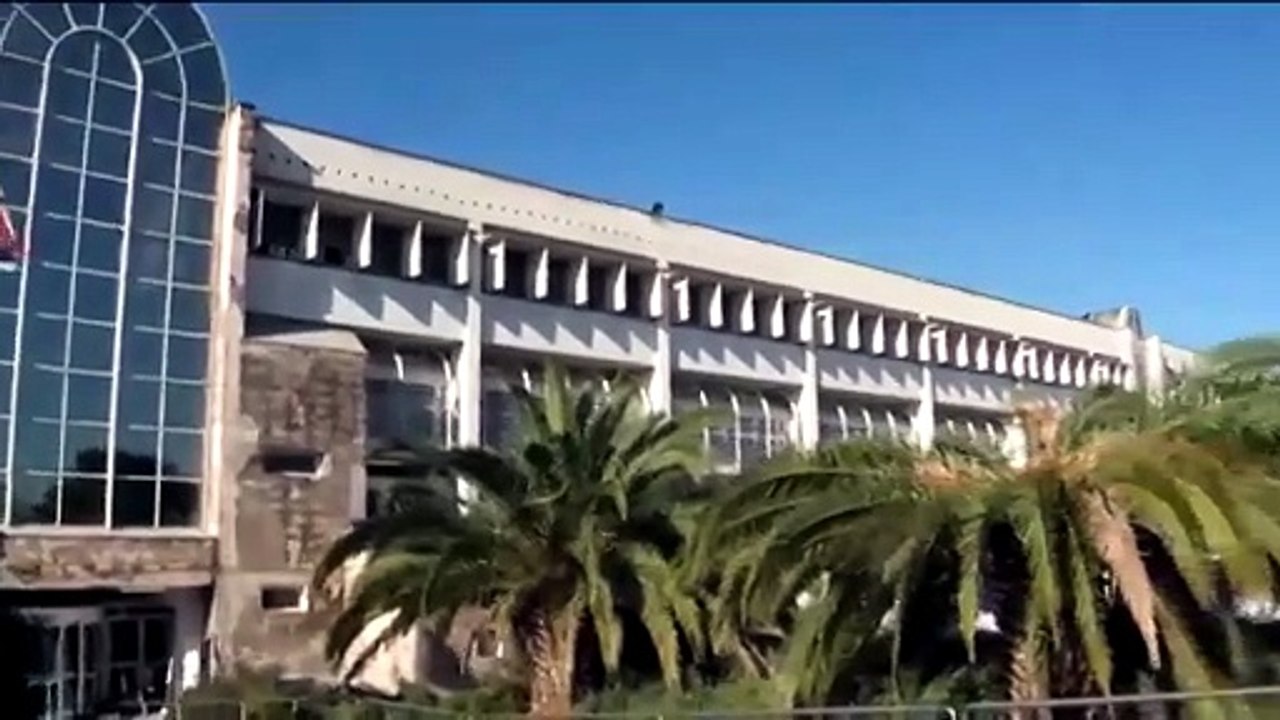 MONSERRATO, CROLLA IL CONTROSOFFITTO NUBIFRAGIO IN CORSIA AL POLICLINICO