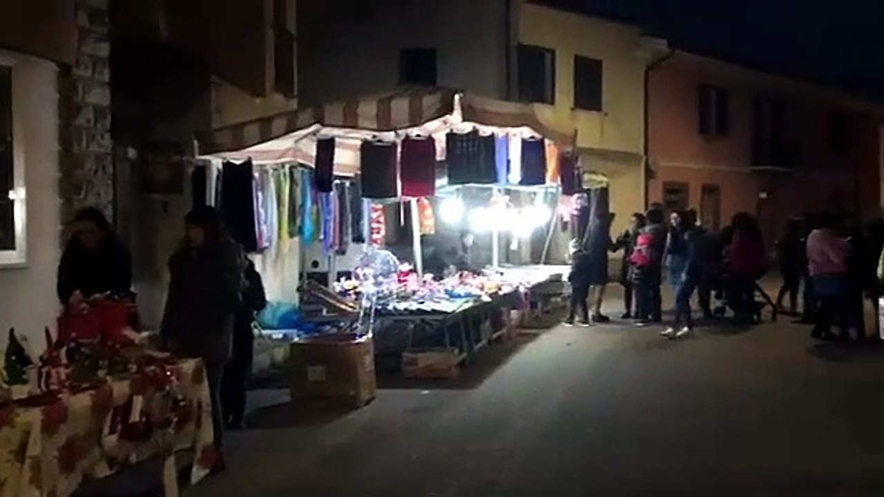 Video mercatini ad Abbasanta con i giovani della Consulta in prima linea