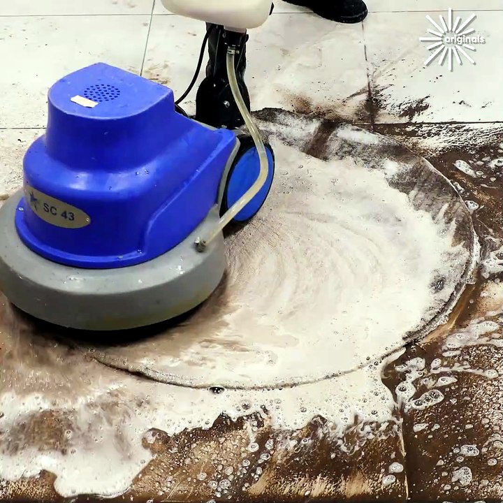 Satisfying ASMR dirty rug cleaning! 💧