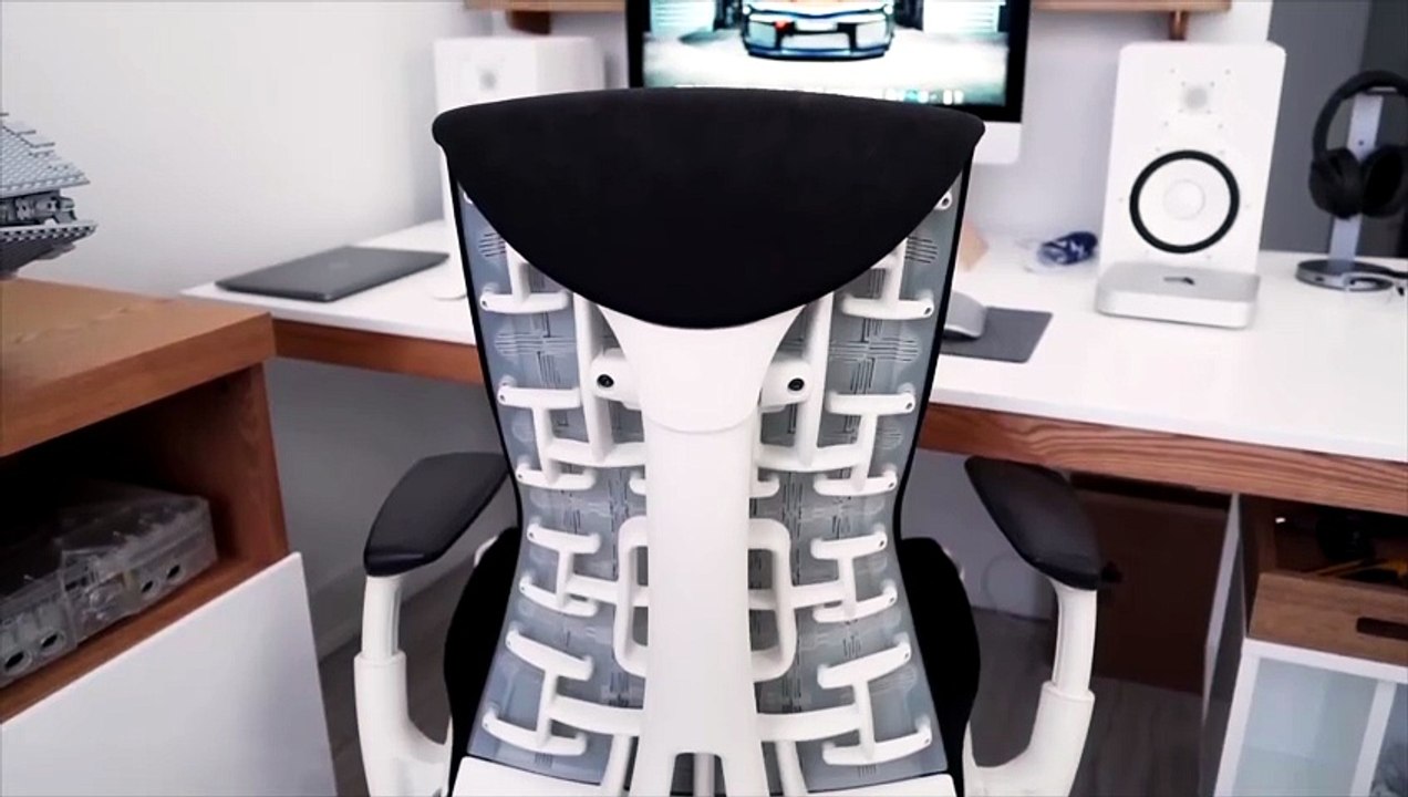 The VIRAL Desk Setup Chair - LiberNovo Omni Chair