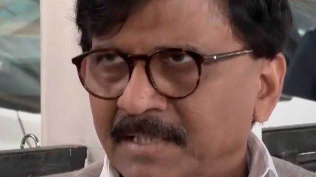 संजय राउत का पाक पीएम शहबाज शरीफ और जनरल आसिम मुनीर पर तीखा तंज