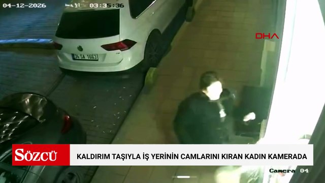 Fatih'te kaldırım taşıyla iş yerinin camlarını kıran kadın kamerada