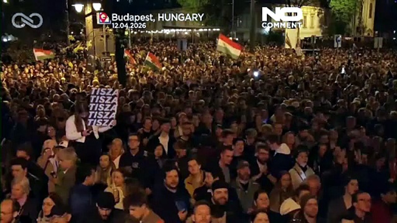 Ungarn-Wahl: Anhänger von Peter Magyars Partei feiern in Budapest