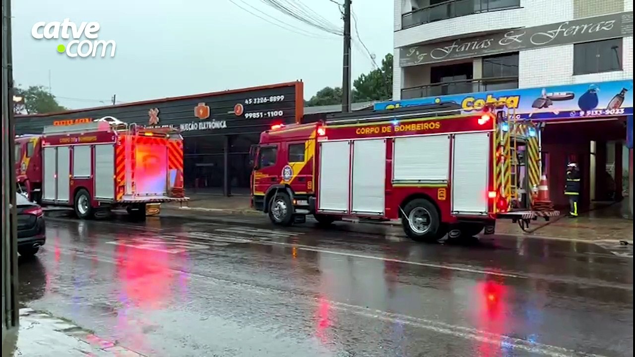 Brasas de fogão a lenha podem ter causado incêndio em Cascavel
