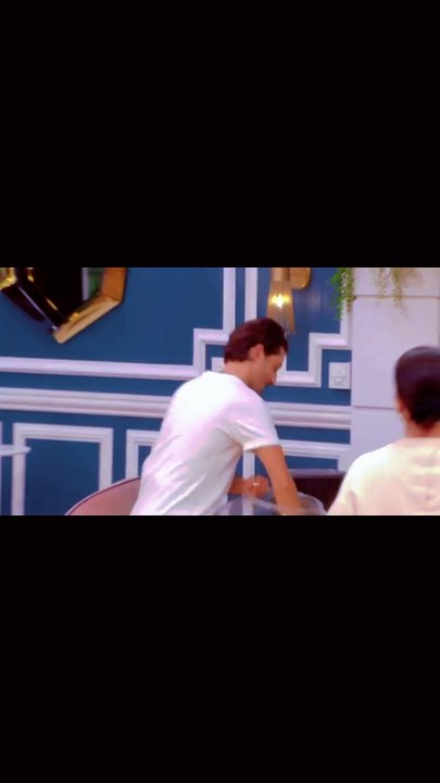 Pierre Niney dans LOL 😂