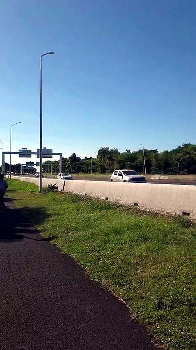 Opérations escargot : les convois se dirigent vers Saint-Denis