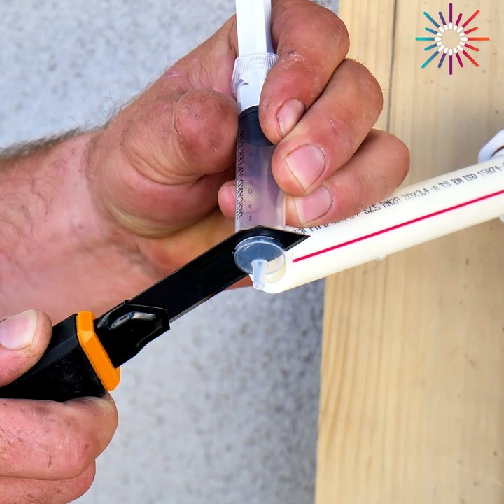 This syringe trick works like magic
