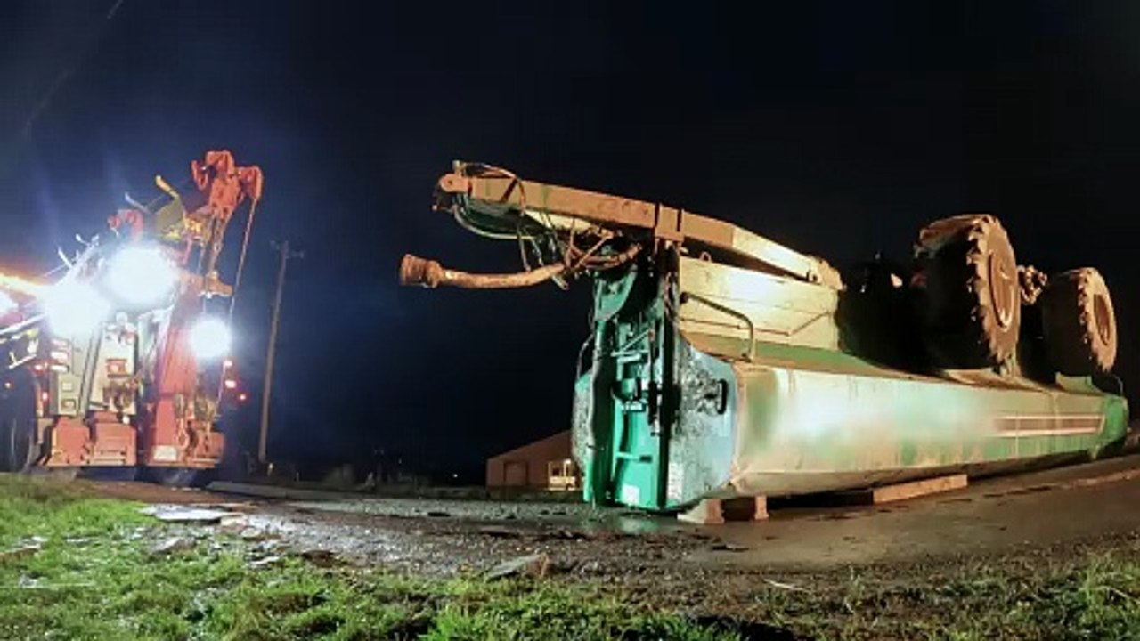 Highway Thru Hell S14E03 Rubber Meets The Road...