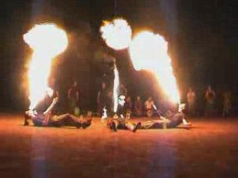 Faya Burn STreet show at Jou en Josas