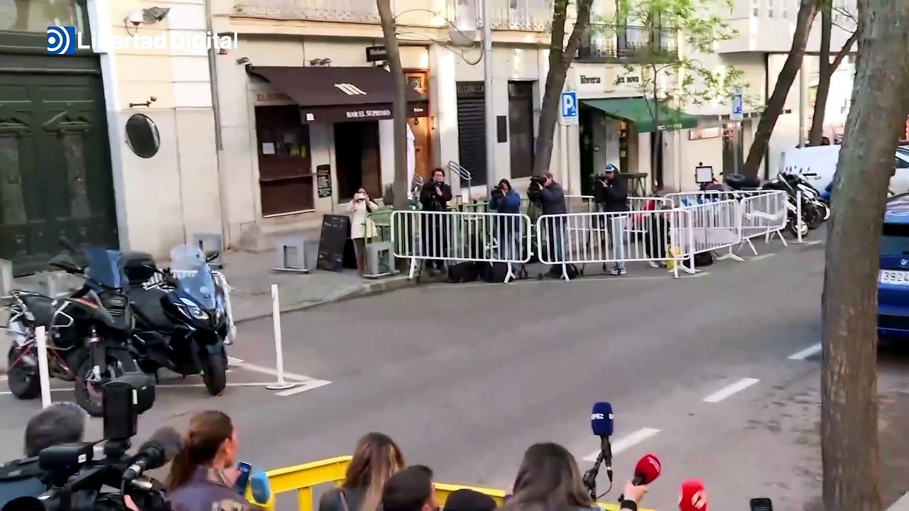 Llegan los acusados de la trama PSOE al Supremo para una nueva jornada en el juicio por la compra de mascarillas
