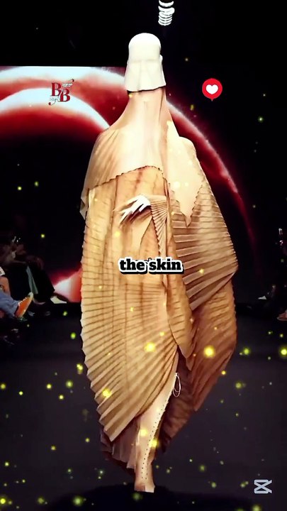 Robert Wun’s 4 Layers of the Human Body _ Skin to Soul Runway Masterpiece