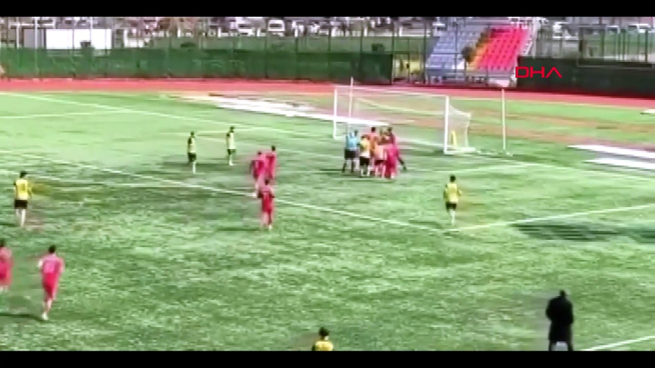 Mardin’deki amatör maçta kavga: Futbolcunun elmacık kemiği kırıldı