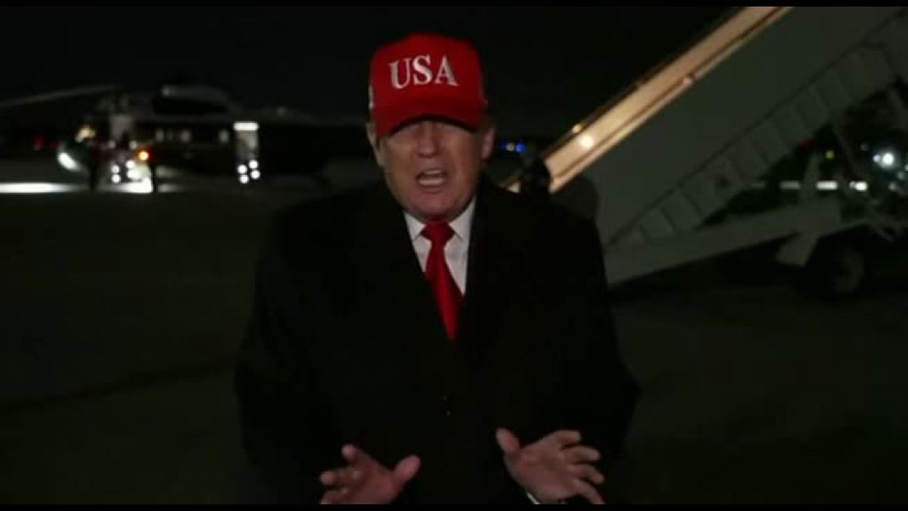 Trump contro Leone: Non sono un suo fan, senza di me non sarebbe Papa