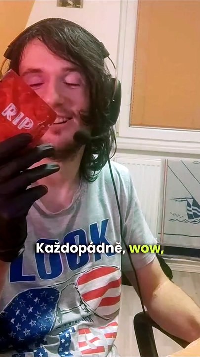 🌶️ HOT CHIP CHALLENGE ZA SUBY! Kolik to vydržím? 😳 #shorts