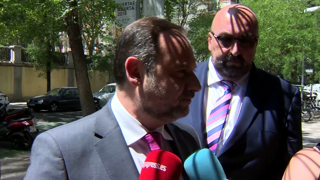 Juicio del 'caso mascarillas': la expareja de Koldo no reconoce los mensajes sobre dinero