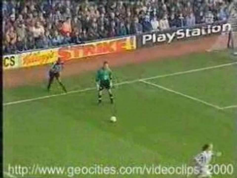 Ronaldinho - funny stuff - nike soccer stupid goal video