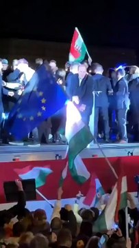 Zsolt Hegedűs celebra vitória eleitoral de Magyar na Hungria
