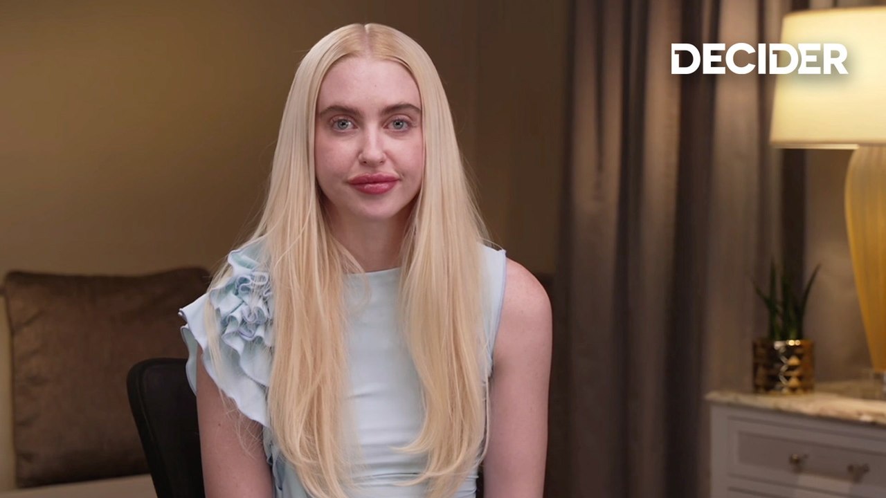 'Euphoria's Chloe Cherry Says Sam Levinson Wanted Drug Balloon Swallowing Scenes To Be "Disgusting"