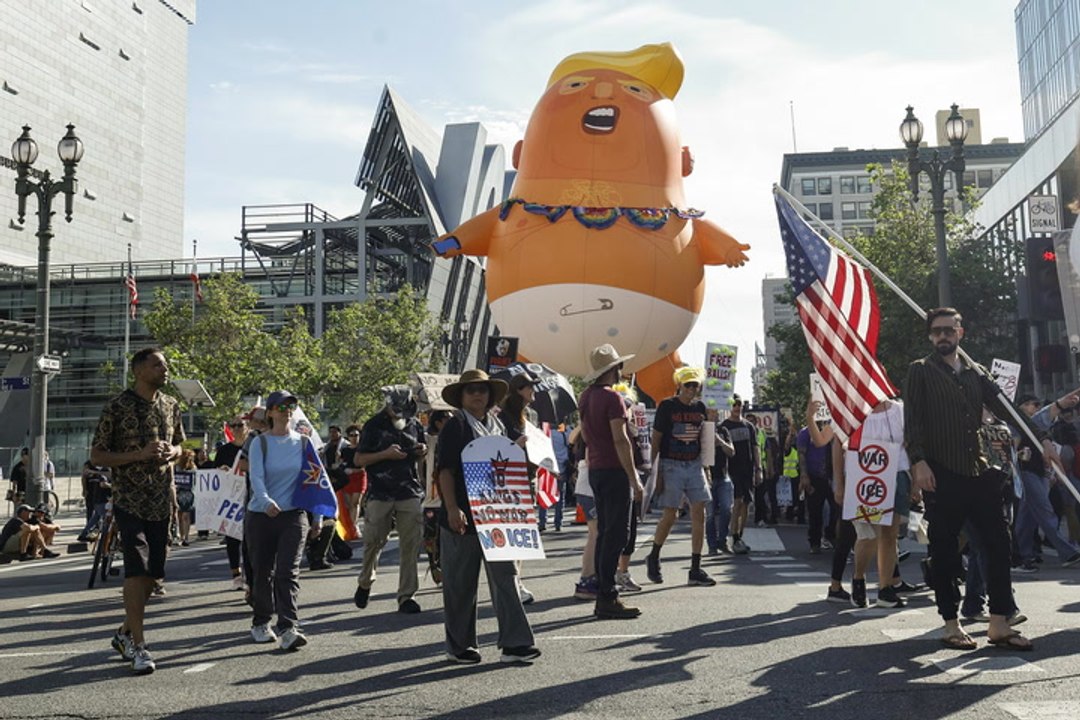 DW “No Kings” Multitudes Protestan Contra Trump