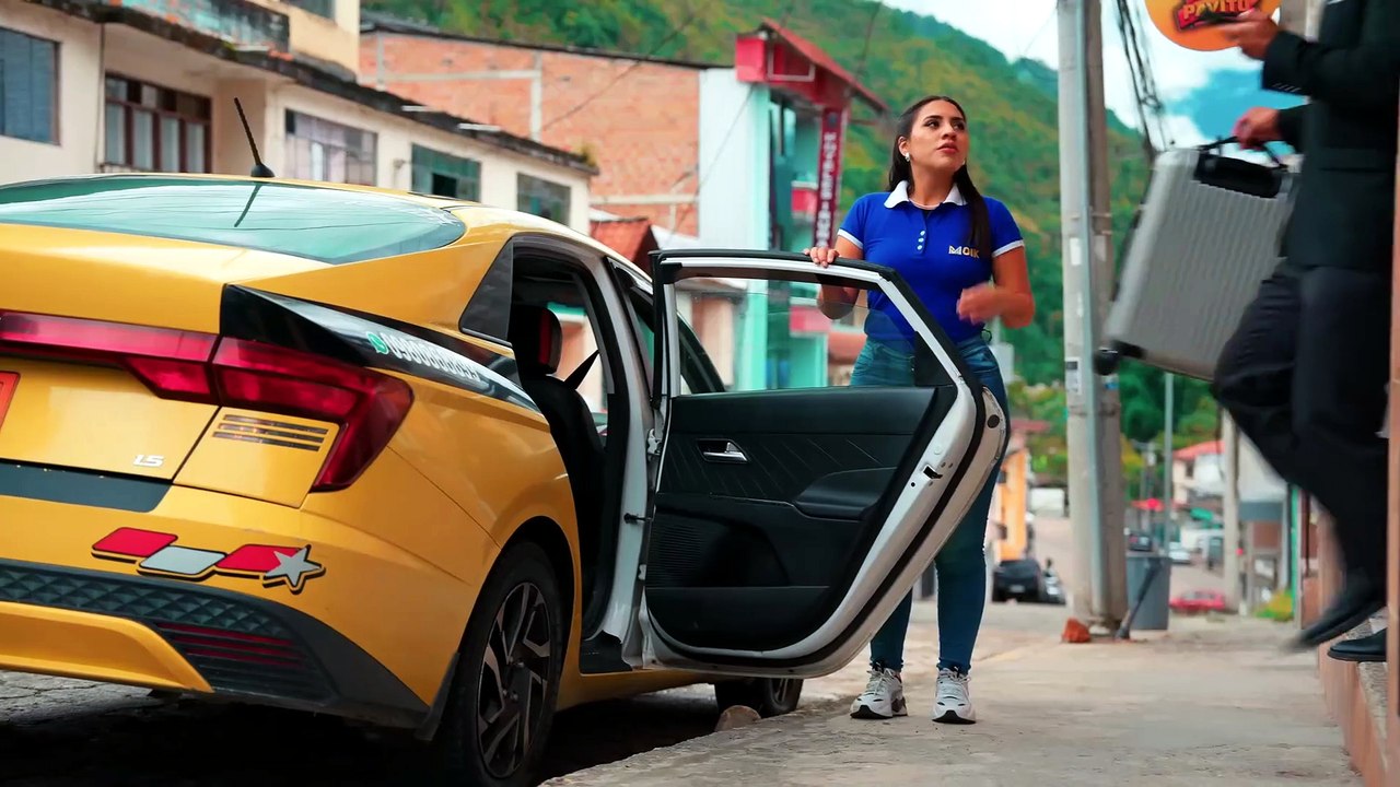 Despidieron a esta mujer por ayudar a un extraño… lo que pasó después es IMPACTANTE