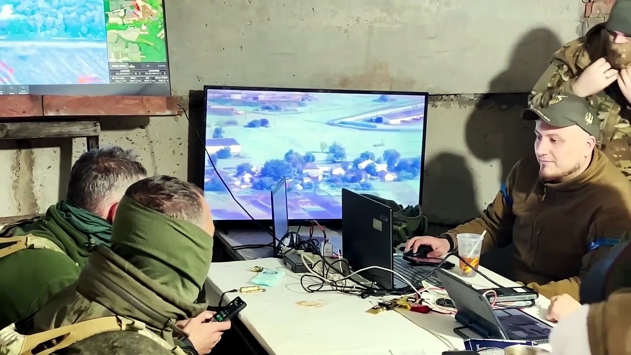 Ukraine Just UNLEASHED a WALL OF DEATH… Russian Troops Now DIE the Moment They Move
