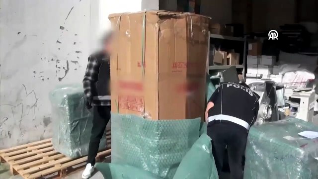 İstanbul'da kargoyla gönderilen buzdolabına gizlenmiş 28 kilo 150 gram uyuşturucu ele geçirildi