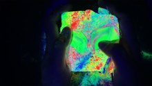 Satisfying ASMR of a Luminescent Gym Chalk Block Being Crushed in the Dark