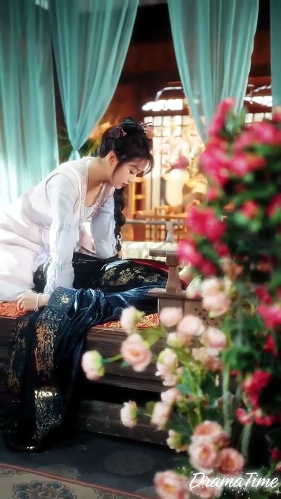 After Rebirth, the Crown Prince I Ruthlessly Toyed With Developed a Love Brain