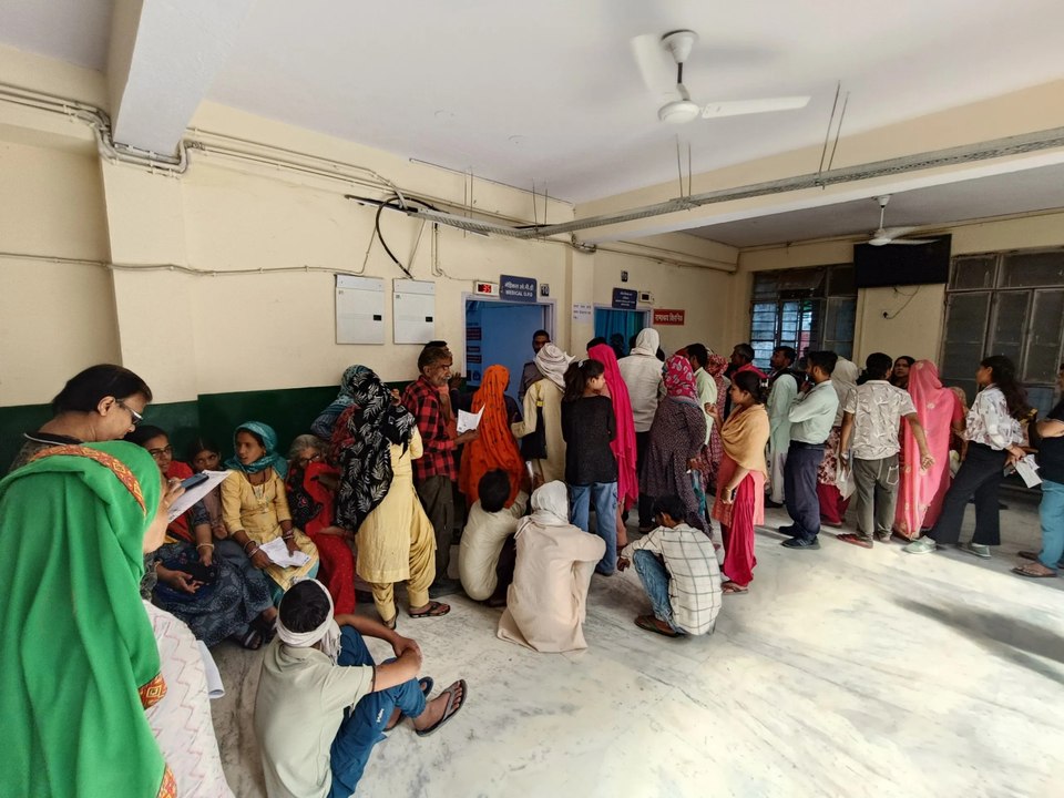 अलवर में निजी अस्पतालों की 24 घंटे हड़ताल, स्वास्थ्य सेवाएं ठप; मरीजों की बढ़ी मुश्किलें