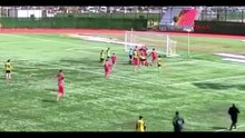 Sahada kabul edilemez hareket! Rakibinin burnunu kıran futbolcu kadro dışı bırakıldı